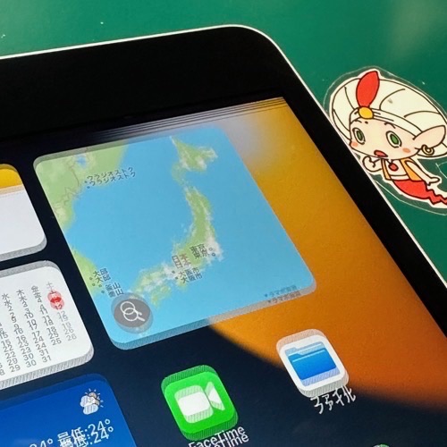 衝撃による画面の線とブレが発生したiPad mini 4